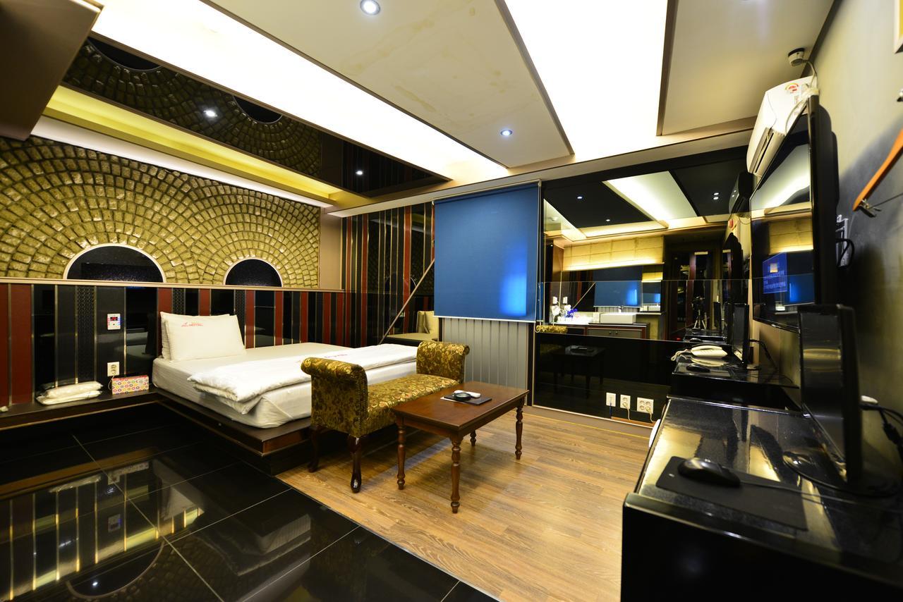 Daegu Piano Motel Exteriér fotografie